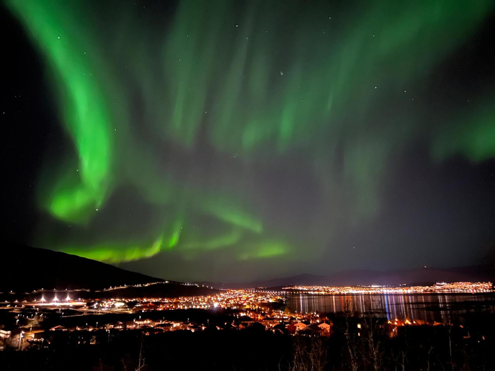 トロムソ Aurora Northヴィラ エクステリア 写真